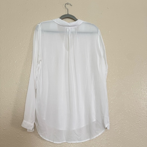 Velvet by Graham & Spencer Carrie Rayon Challis Blouse Top - Picture 2 of 5